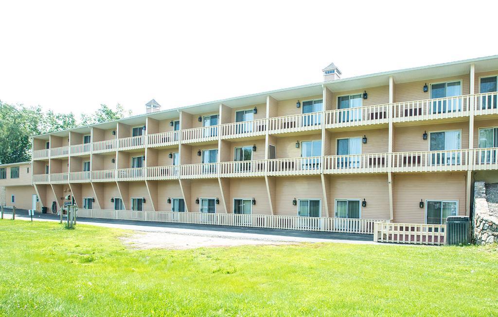 Hampton Falls Inn Екстер'єр фото