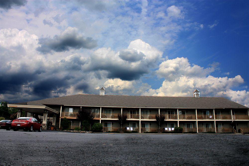 Hampton Falls Inn Екстер'єр фото