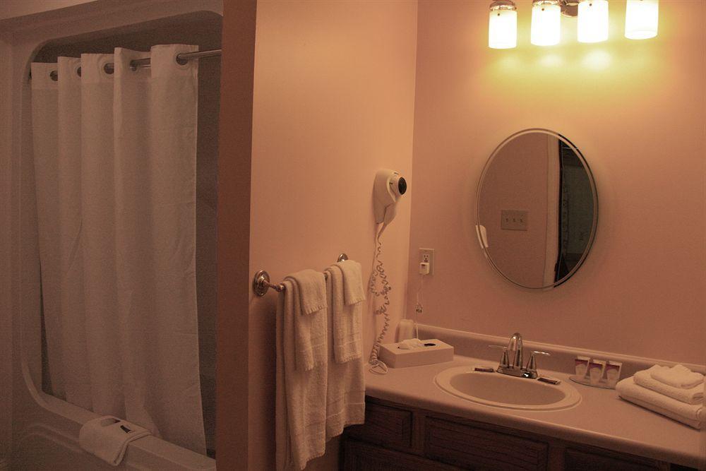 Hampton Falls Inn Екстер'єр фото