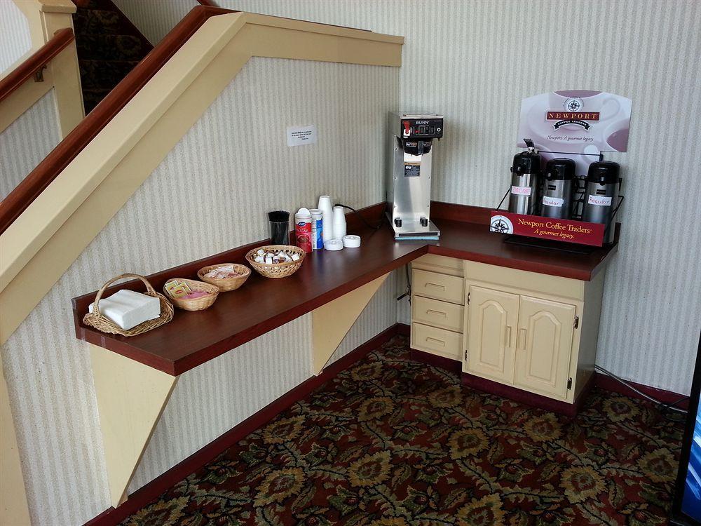 Hampton Falls Inn Екстер'єр фото