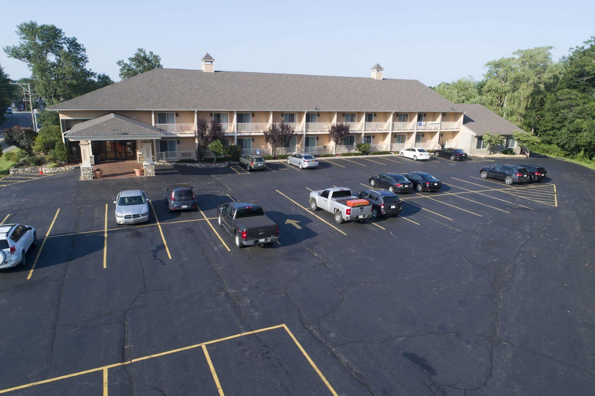 Hampton Falls Inn Екстер'єр фото